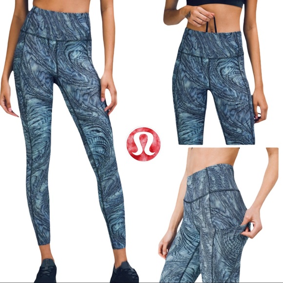 LULULEMON Fast & Free High Rise Tights 25". Inside tag removed for comfort - Picture 2 of 11